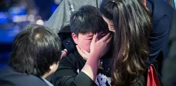 王者荣耀热门梗盘点，赛场内外那些让人捧腹的瞬间！