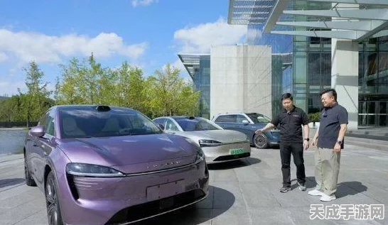 鸿蒙智行轿跑SUV震撼登场，余承东豪言智界R7挑战传统豪华车界
