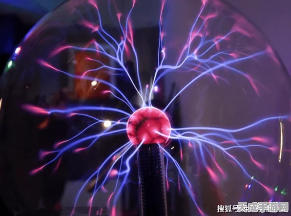 手游新知，探索电子世界奥秘，揭秘电流中的电荷流动真相
