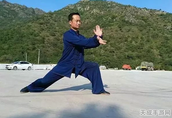 完美世界手游，全职业混元技能大揭秘，解锁战斗新境界！