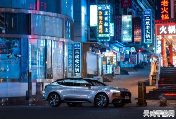 燃油车逆袭？新能源车浪潮中销量依旧坚挺，油车生存空间引热议