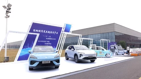 手游跨界新纪元，上汽通用五菱2024年新能源第80万辆下线，携手热门手游共庆里程碑