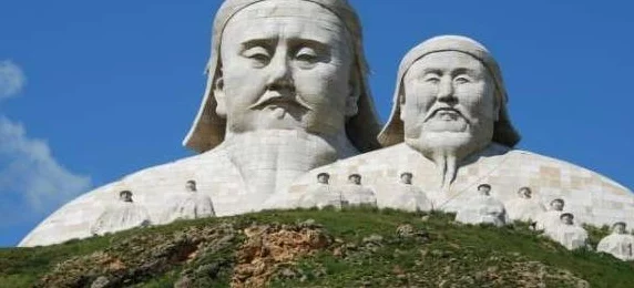 二之国手游深度揭秘，交错世界的奇幻冒险与实战精彩瞬间