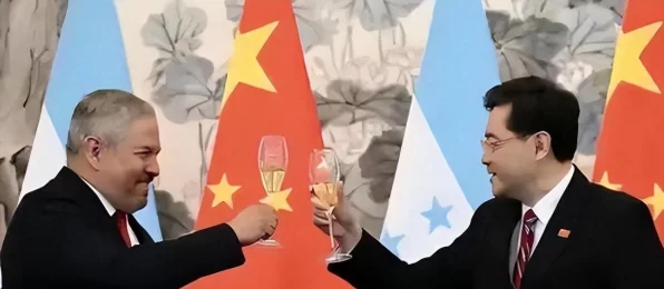 深度解析，我的世界中国版VS国际版，差异何在？