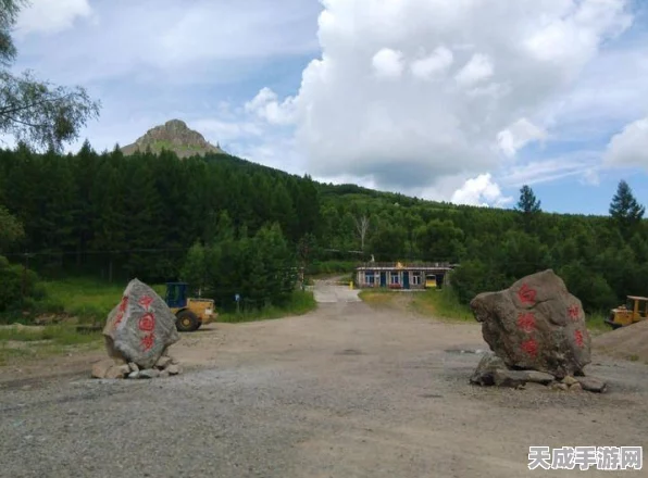 QQ飞车手游，冰川滑雪场竞速盛宴，飘移技巧助你突破极限！