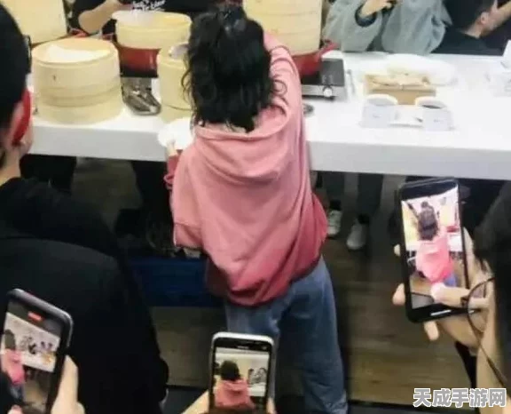 迷你世界视角大揭秘，一键切换，探索无限可能！