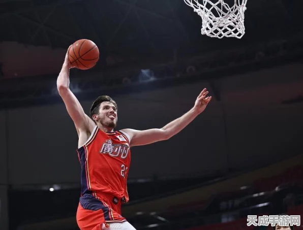 独家揭秘，如何在最强NBA中解锁传奇球星汉密尔顿，赛场称霸攻略