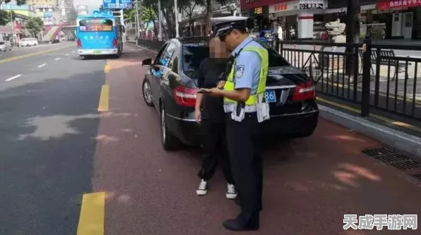 CF手游珍稀道具揭秘，黄金拖鞋获取全攻略及魅力鉴赏