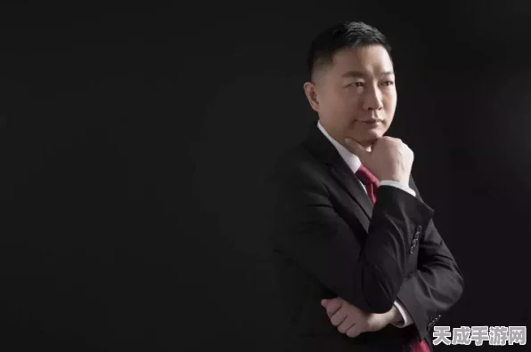 洛克王国，黄金独角兽VS白金独角兽，巅峰对决谁主沉浮？