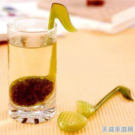 揭秘植物大战僵尸，小黄鸭游泳圈隐藏功能与趣味玩法