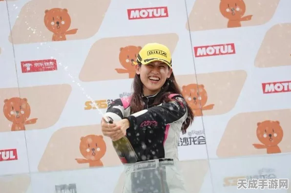 咸鱼之王挑战赛，揭秘刷伤害巅峰阵容，登顶荣耀之路