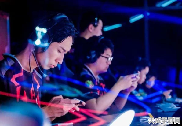 王者荣耀亚运会，豪华解说天团曝光，李九琪琪携手解读全球巅峰对决