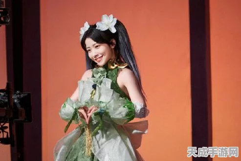 天谕手游职业对决，光刃VS灵珑，谁才是战场上的王者？深度剖析职业特性，助您精准选角