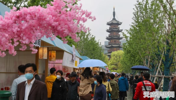 江南百景图龙华庙会盛大开启，探寻庙会秘境全攻略